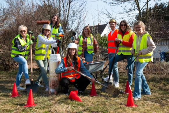 Wir sind gerade schwer mit dem Aufbau dieser Seite beschäftigt.